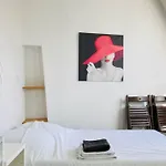 Zen & Bright Studio • Moulin Rouge - Montmartre