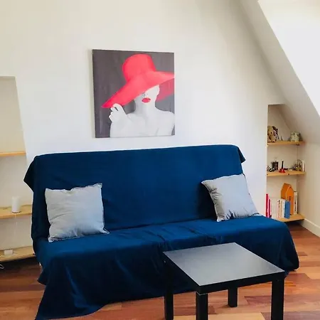 Zen & Bright Studio • Moulin Rouge - Montmartre Paris
